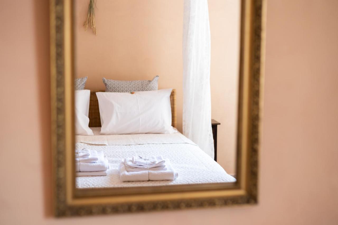 Mediterranean House - 12 Min From Acropolis! Apartamento Atenas Exterior foto
