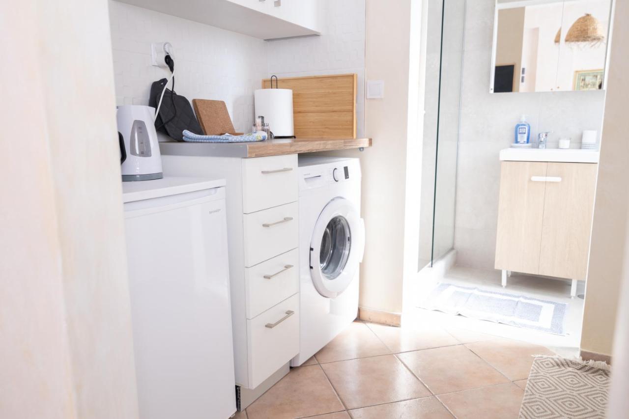 Mediterranean House - 12 Min From Acropolis! Apartamento Atenas Exterior foto