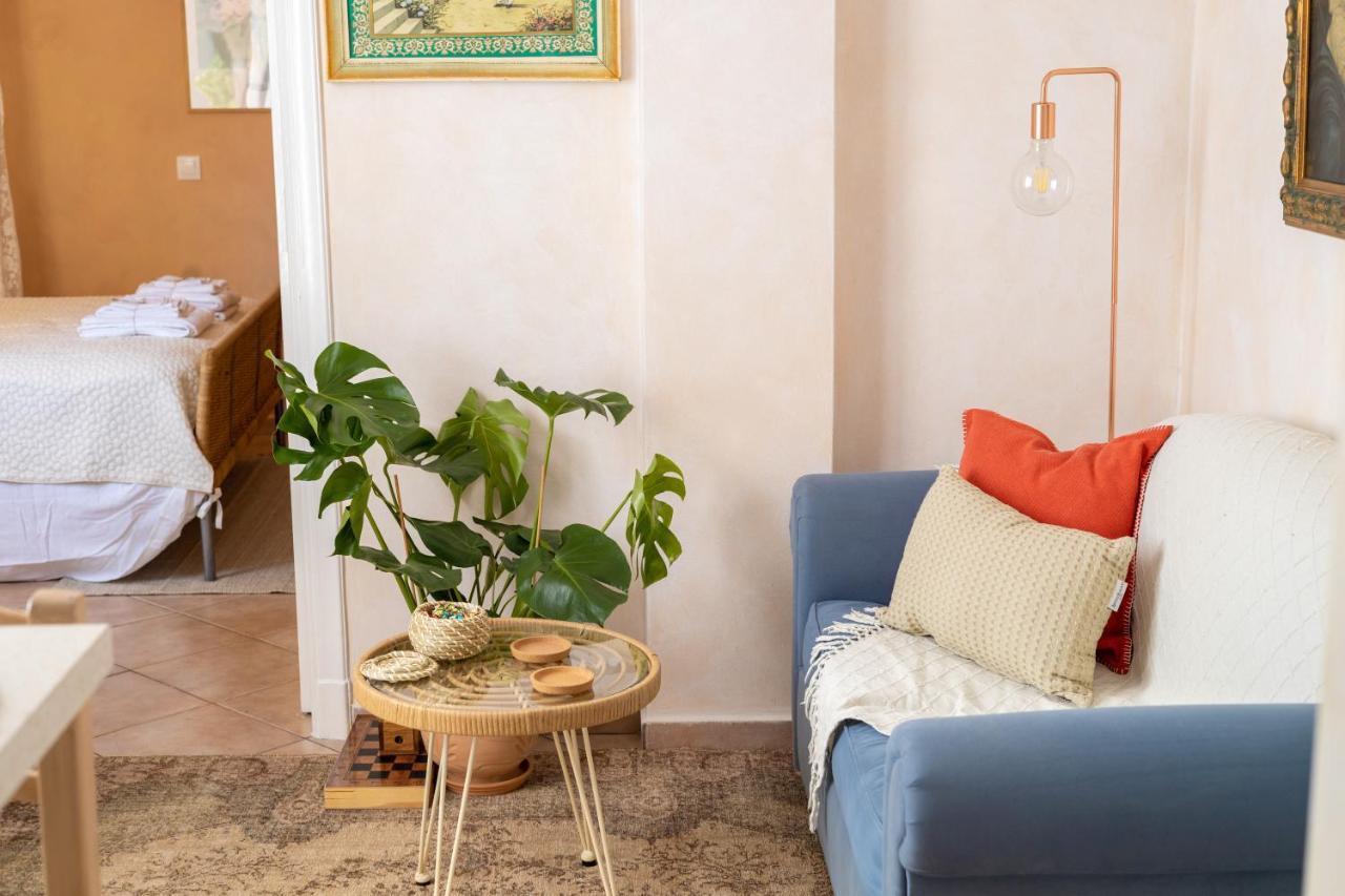 Mediterranean House - 12 Min From Acropolis! Apartamento Atenas Exterior foto
