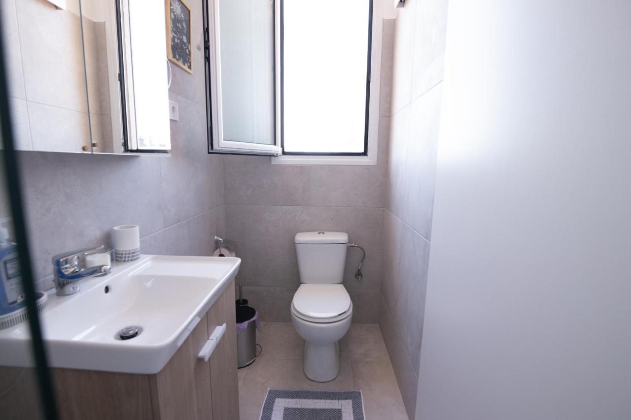 Mediterranean House - 12 Min From Acropolis! Apartamento Atenas Exterior foto